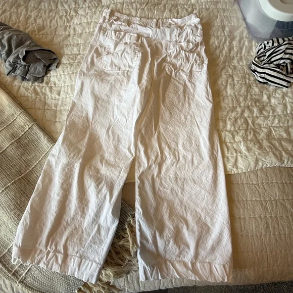 Maeve Scalloped White Trousers - Cropped Petite - Picture 2 of 6